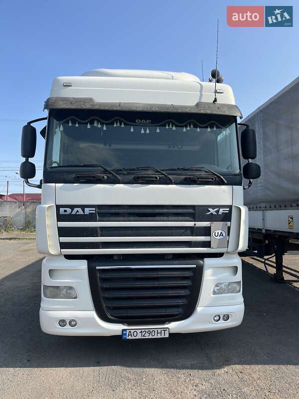 Тягач DAF XF 105 2012 в Мукачево