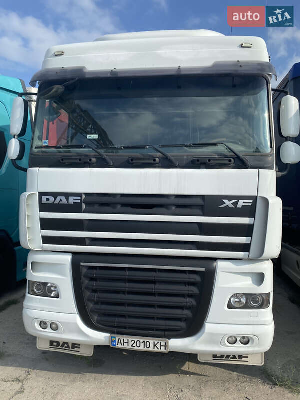 Тягач DAF XF 105 2013 в Днепре
