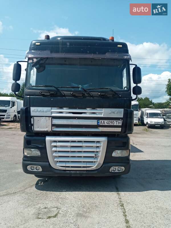 Бензовоз DAF XF 105 2010 в Киеве