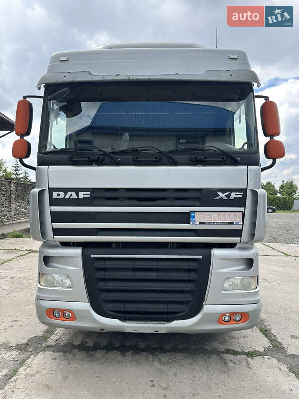 Тягач DAF XF 105 2011 в Луцке