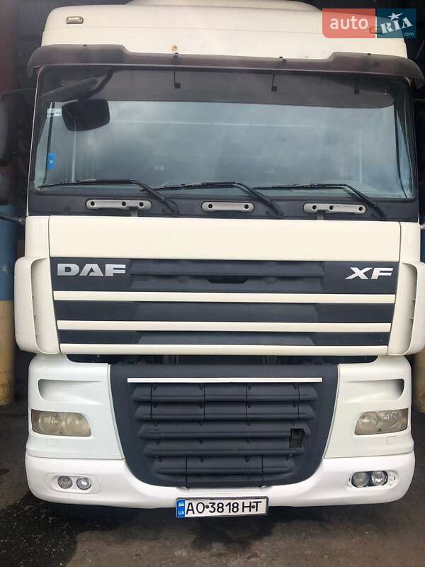 Тягач DAF XF 105 2008 в Ужгороде