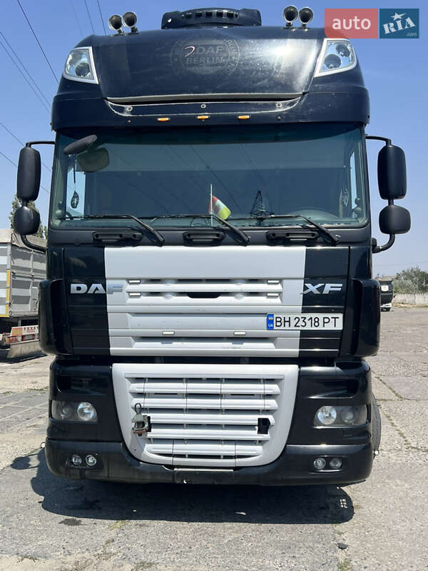 Тягач DAF XF 105 2010 в Одессе
