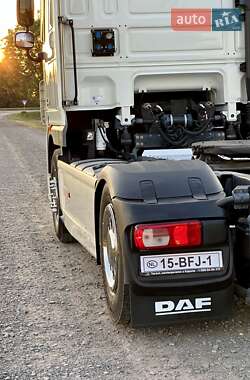 Тягач DAF XF 105 2012 в 