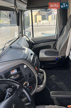 Тягач DAF XF 105 2009 в 