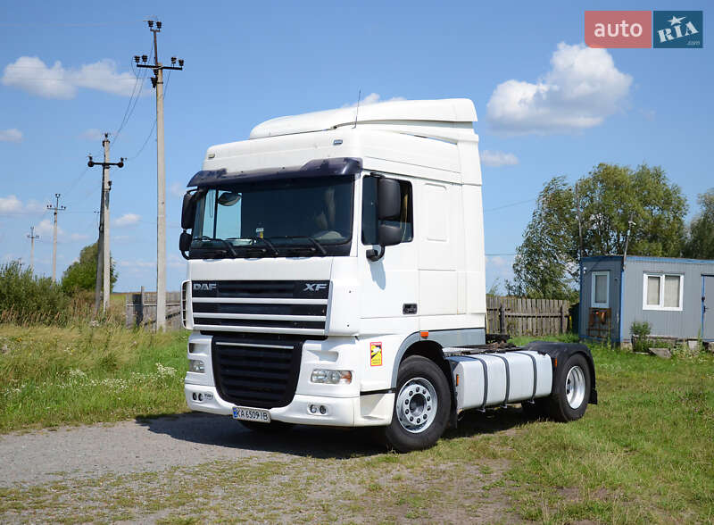 Тягач DAF XF 105 2012 в 