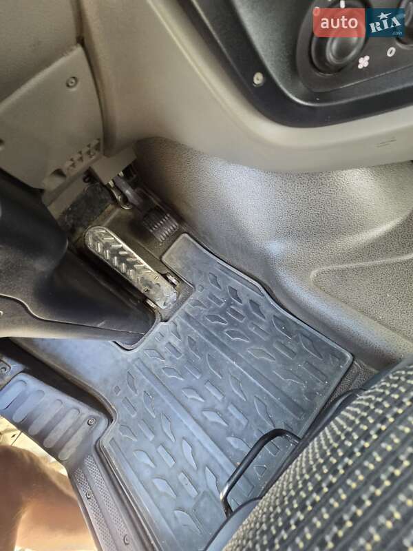 Тягач DAF XF 105 2013 в Бучаче