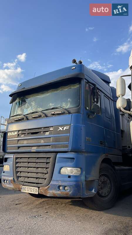 Зерновоз DAF XF 105 2007 в Баштанке