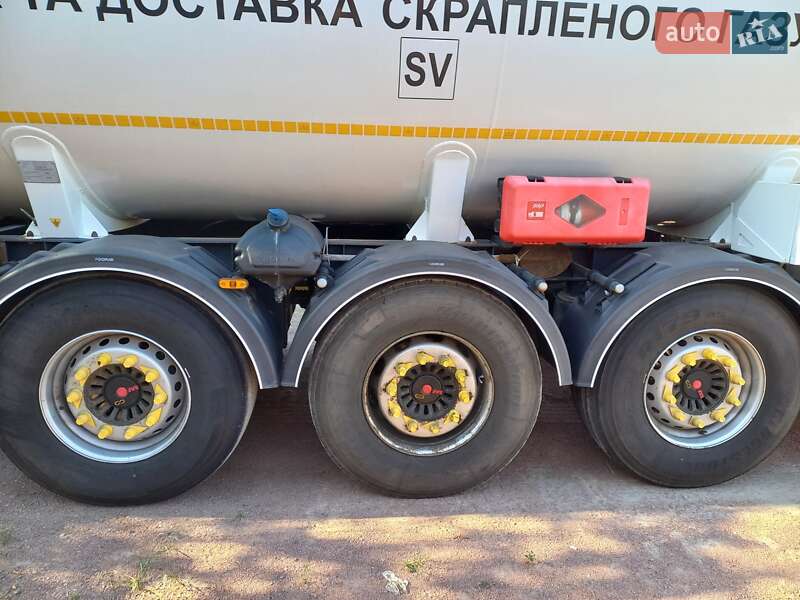Тягач DAF XF 105 2010 в Житомире