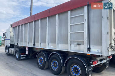 Самосвал DAF XF 105 2010 в 
