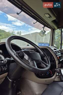 Тягач DAF XF 105 2011 в 