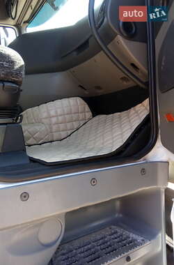 Тягач DAF XF 105 2013 в 