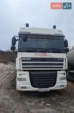 Тягач DAF XF 105 2010 в 
