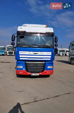 Тягач DAF XF 105 2010 в 