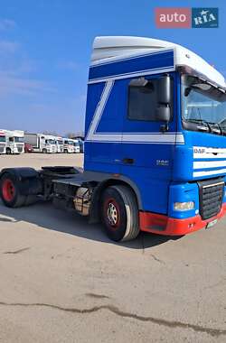Тягач DAF XF 105 2010 в 