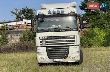 Тягач DAF XF 105 2012 в 
