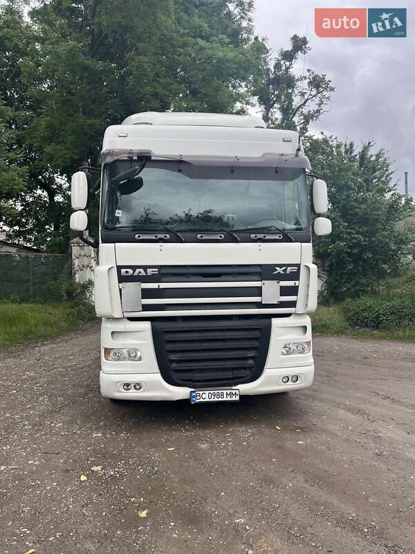 Тягач DAF XF 105 2008 в 