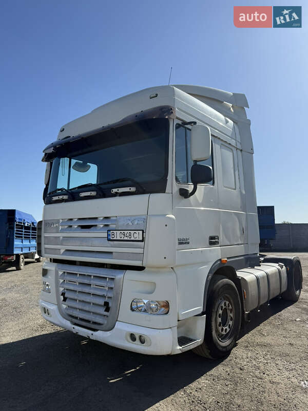 Тягач DAF XF 105 2011 в 