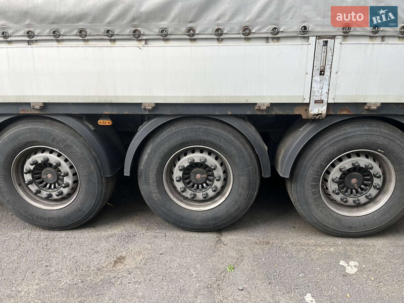 Тягач DAF XF 105 2012 в Мукачево