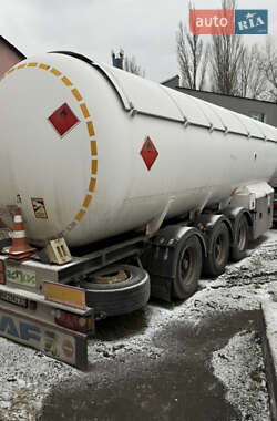 Бензовоз DAF XF 105 2012 в 