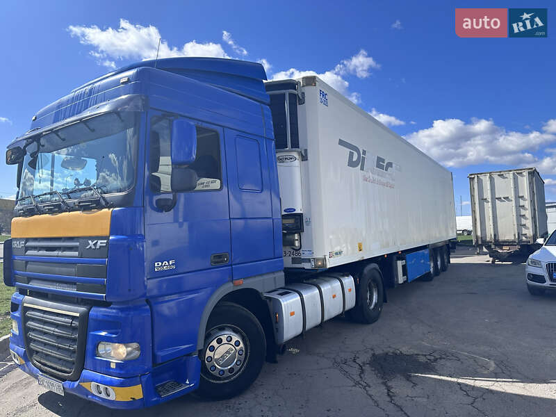 Тягач DAF XF 105 2011 в Львові