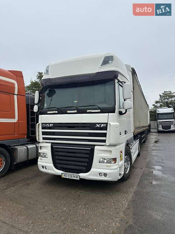 Тягач DAF XF 105 2008 в 