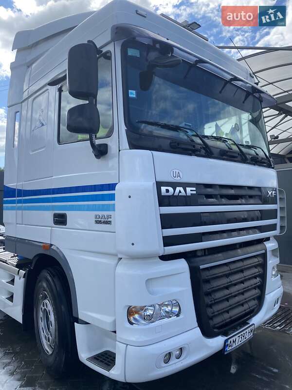 Тягач DAF XF 105 2011 в 