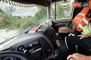 Тягач DAF XF 105 2011 в 