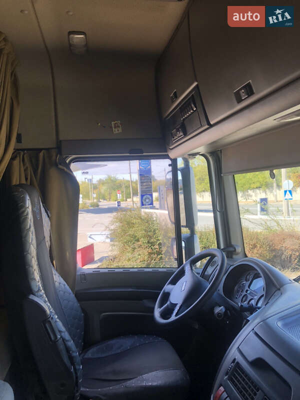 Тягач DAF XF 105 2013 в Запоріжжі