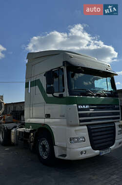Тягач DAF XF 105 2011 в 