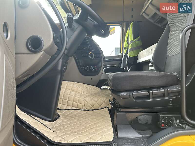 Тягач DAF XF 105 2013 в Киеве