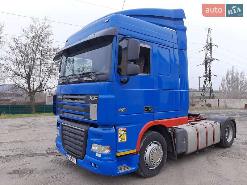 Тягач DAF XF 105 2009 в Запорожье