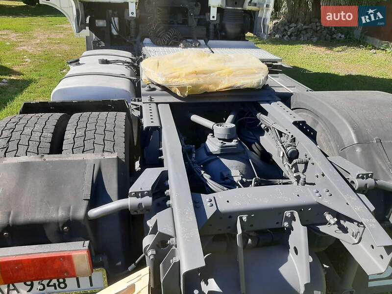 Тягач DAF XF 105 2012 в Киеве