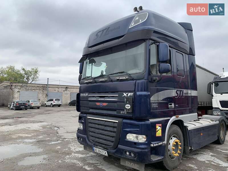 Тягач DAF XF 105 2008 в Дніпрі