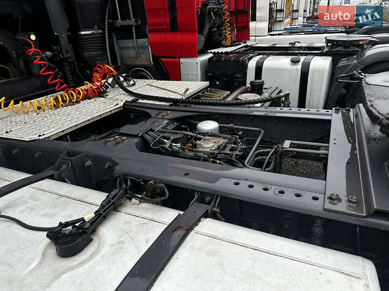 Тягач DAF XF 105 2010 в Умані