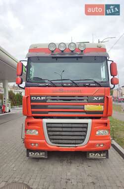 Тягач DAF XF 105 2006 в Киеве