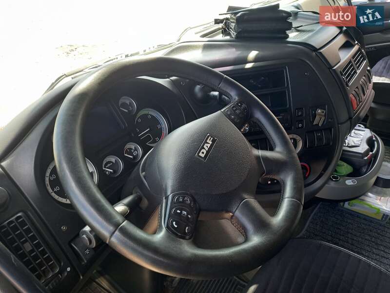 Тягач DAF XF 105 2012 в Чернигове