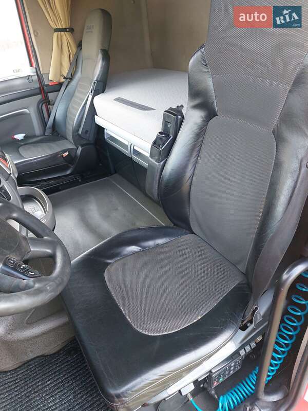 Тягач DAF XF 105 2012 в Сарнах