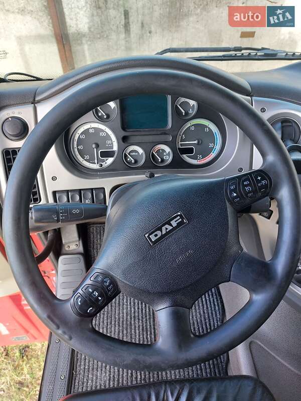 Тягач DAF XF 105 2012 в Сарнах