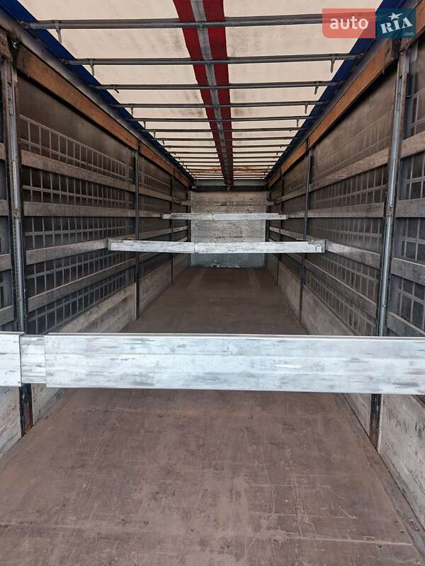 Тягач DAF XF 105 2012 в Сарнах