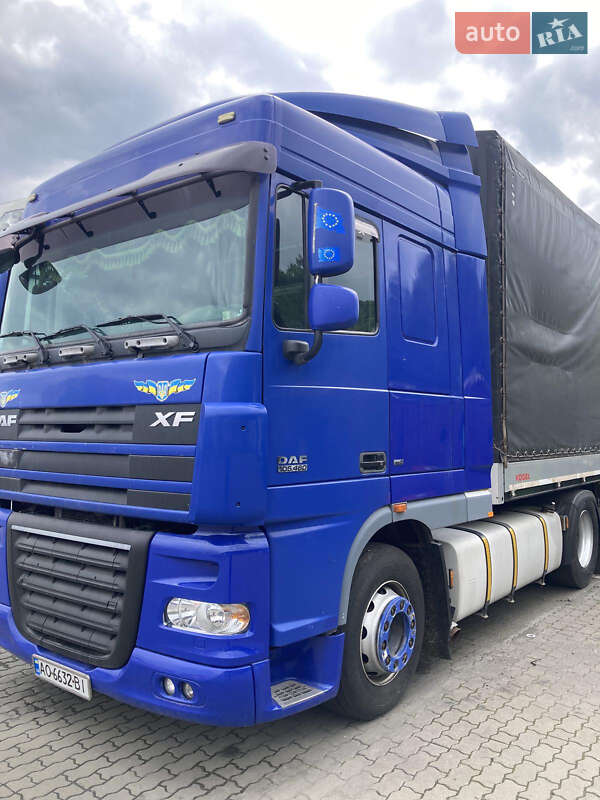 Тягач DAF XF 105 2007 в Чинадієвому