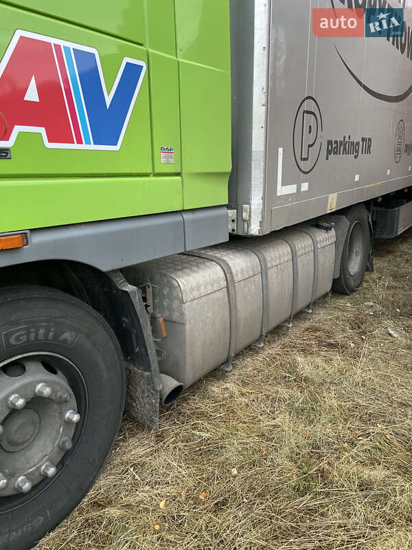 Тягач DAF XF 105 2007 в Дніпрі
