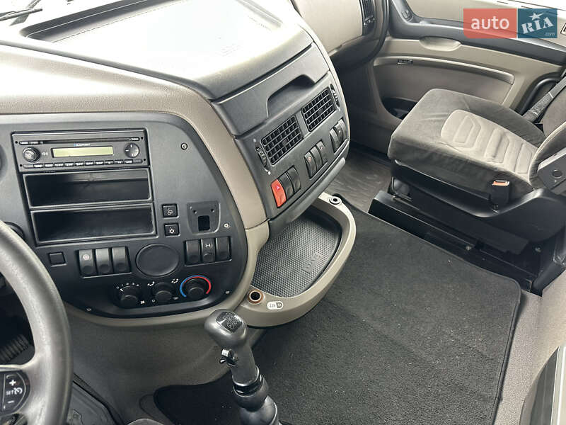 Тягач DAF XF 105 2010 в Хусті