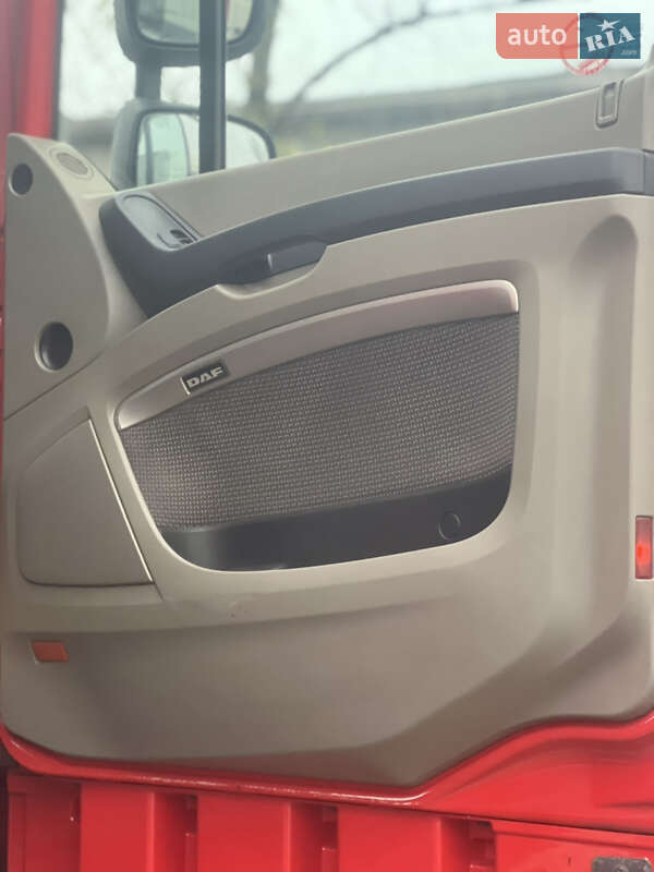 Тягач DAF XF 105 2012 в Кам'янському