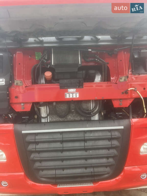 Тягач DAF XF 105 2012 в Кам'янському