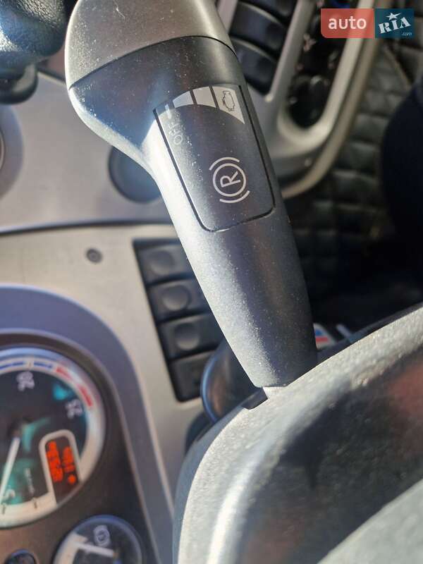 Тягач DAF XF 105 2010 в Ровно