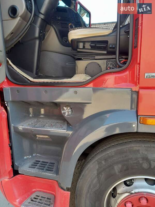 Тягач DAF XF 105 2006 в Павлограде