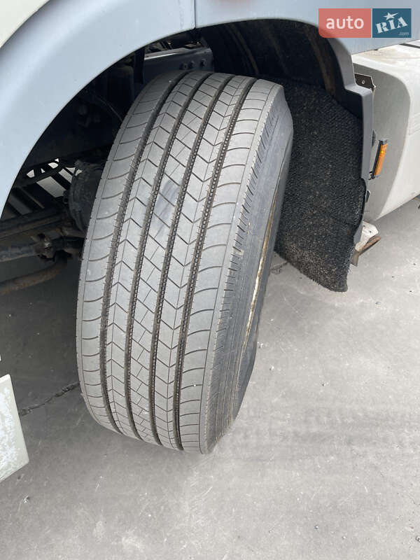 Тягач DAF XF 105 2012 в Киеве