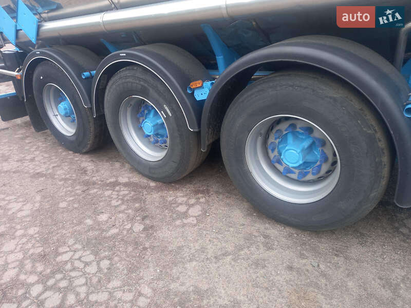 Інші вантажівки DAF XF 105 2012 в Черкасах