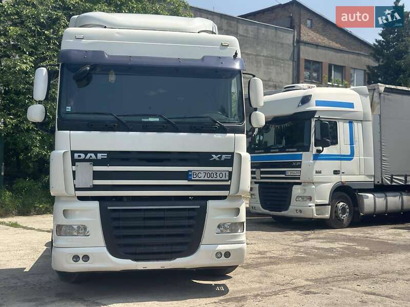 Тягач DAF XF 105 2011 в Львове