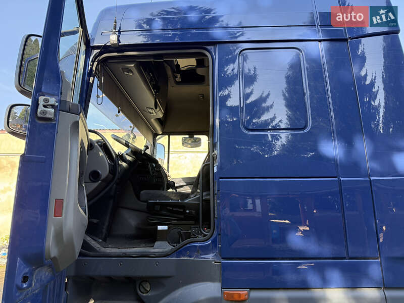 Тягач DAF XF 105 2011 в Самборе